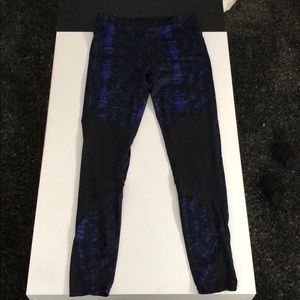 Ink and black fabletics leggings